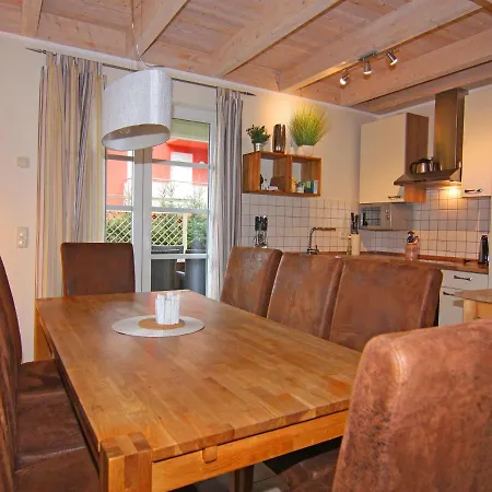 Doppelhaushaelfte Ostseehaus I In * 트라센하이드