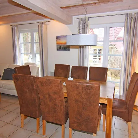 Doppelhaushaelfte Ostseehaus I In * トラッセンハイデ