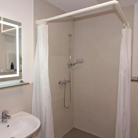 펜션 Doppelhaushaelfte Ostseehaus I In 트라센하이드