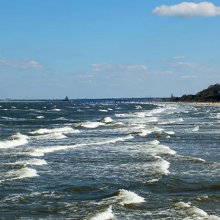 Doppelhaushaelfte Ostseehaus I In 트라센하이드